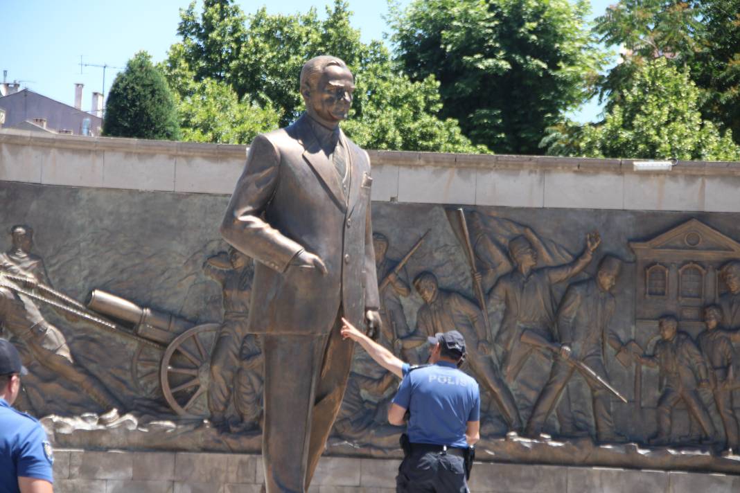 Atatürk Anıtı'na baltayla saldıran alçakların ifadeleri ortaya çıktı: ‘Ben Mesih’im pişman değilim 4